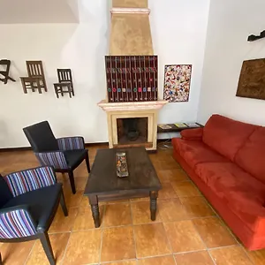 Don Pedro: Hermoso Loft Con Parqueo Gratis! Antigua
